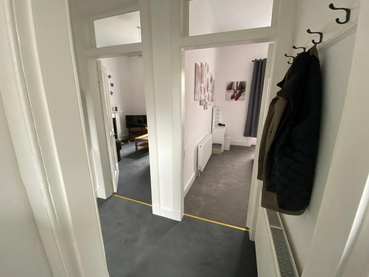Impeccable 1-Bed Apartment Perth A Home From Home Esterno foto